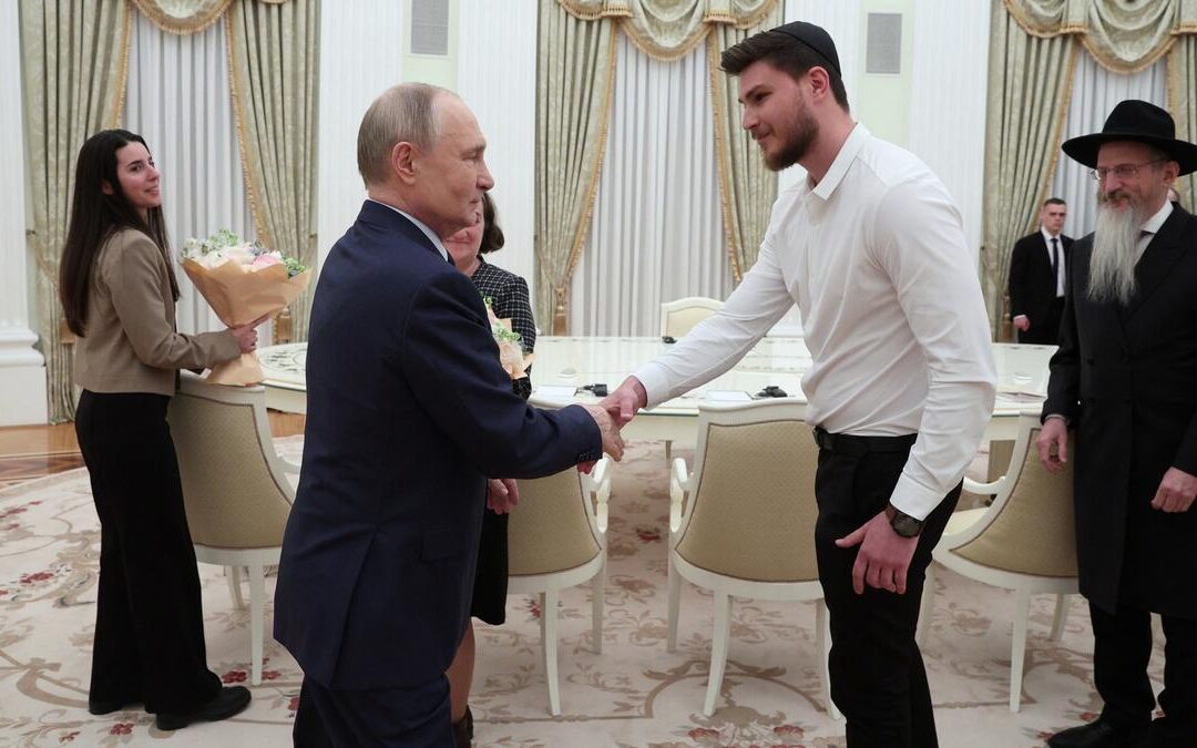 Putin Expresses Gratitude to Hamas for Release of Russian Hostages