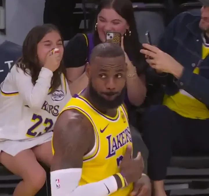 NBA: LeBron James’ Heartwarming Gesture to Young Fan