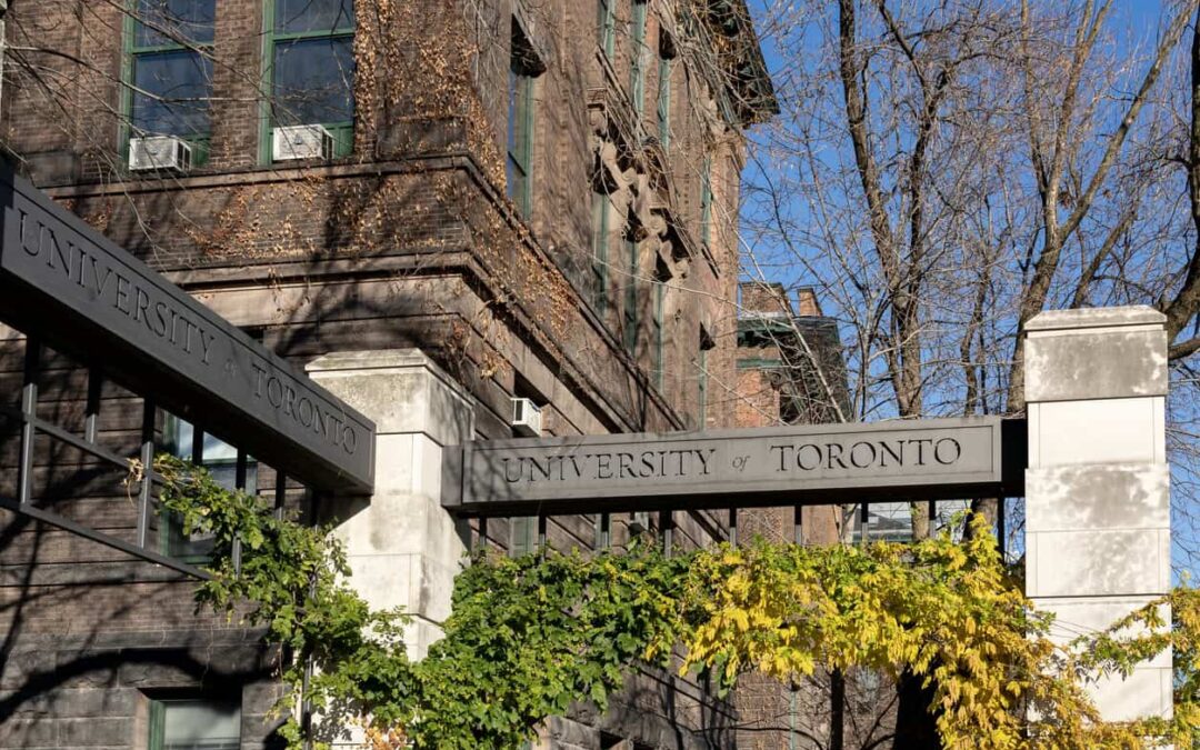 Harvard Makes Contingency Plans with University of Toronto to Support International Students