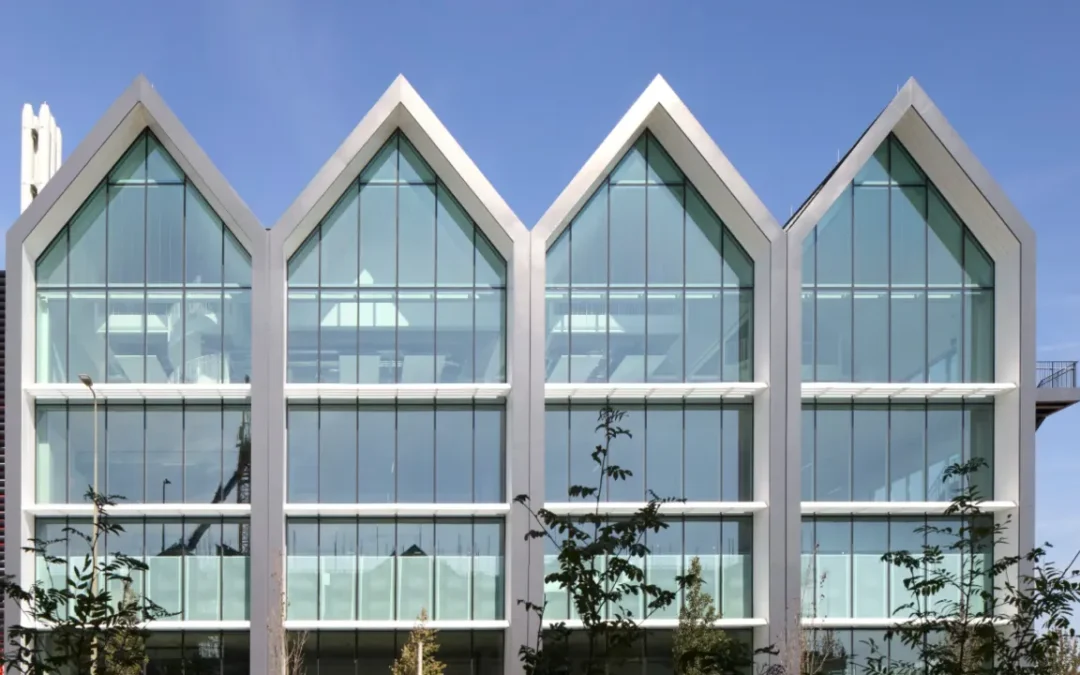 Oxford North Unveils Iconic Red Hall as Heart of Innovation District