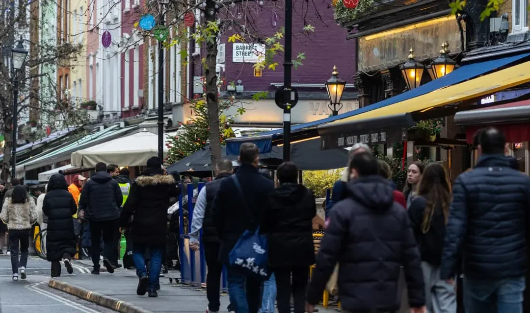 UK Economy Grows 0.3% in November, Outpacing Forecasts