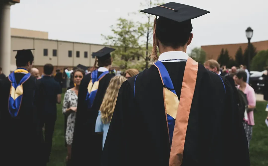 22,000 Students Told to Repay Loans After University Errors