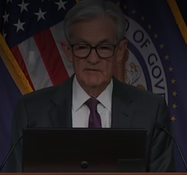 Global Central Banks Struggle to Balance Slowing Growth and Persistent Inflation