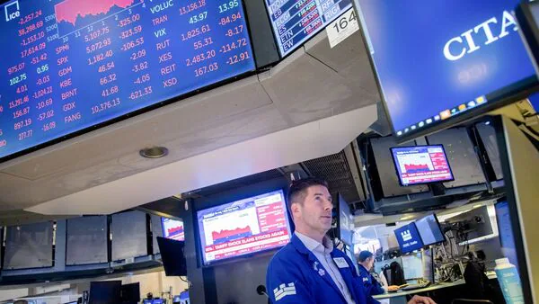 NYSE-TARIFFS-25_1743833853217_1743833862267