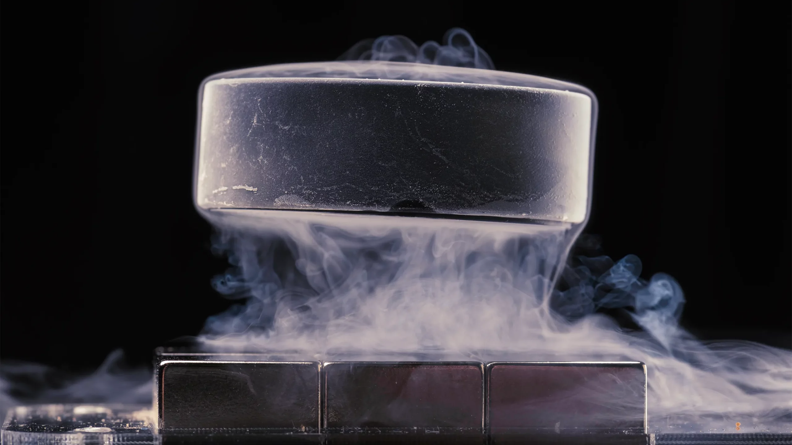 RoomTempSuperconductivity-JAdamFenster_UniversityOfRochester-Lede-scaled