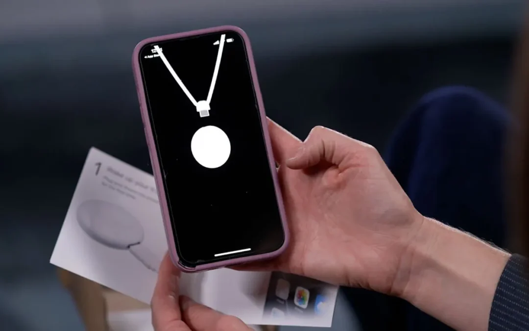 AI Companion Pendant “Friend” Sparks Backlash Over Privacy, Loneliness