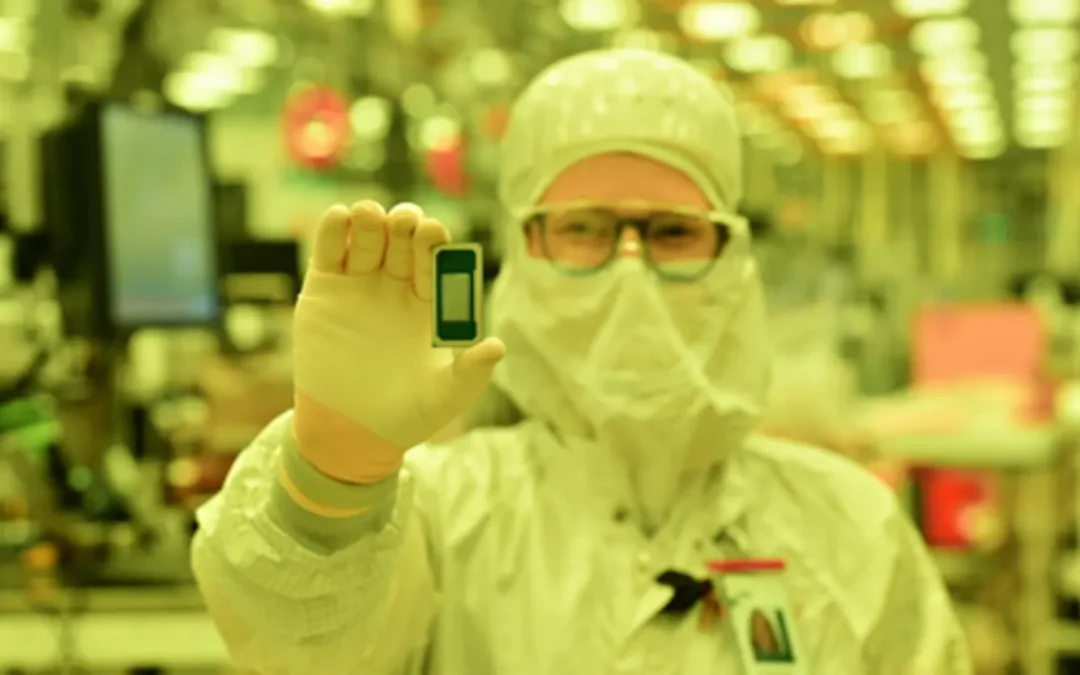 Intel Shares Jump on Prediction of Major Apple Deal