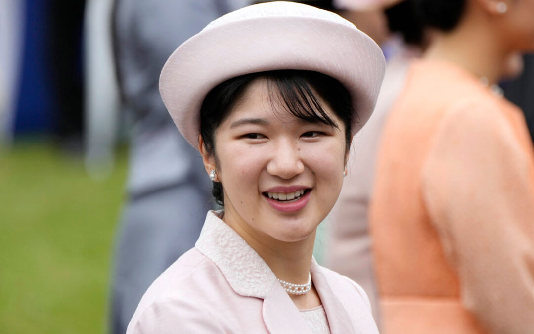 Japan Debate Grows Over Male-Only Succession Law