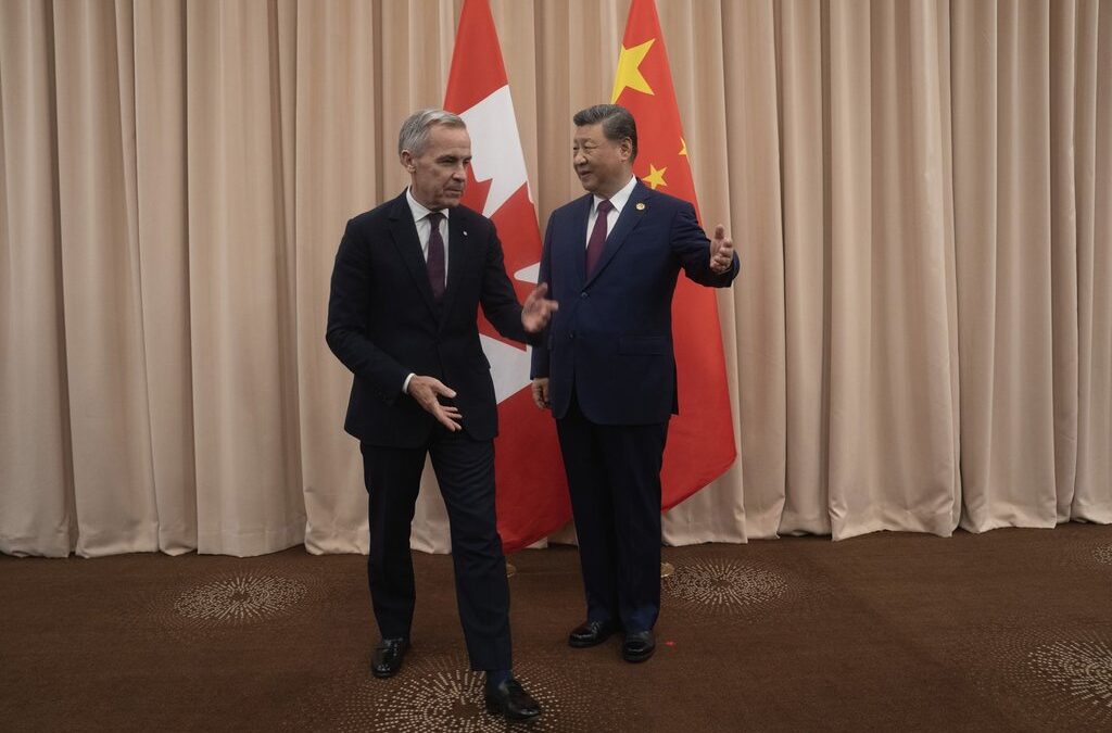 Most Canadians support expanding trade with China