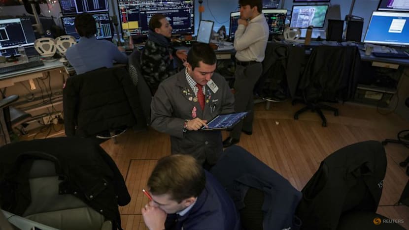 Global Markets Start 2026 Mixed as Stocks, Yields Move