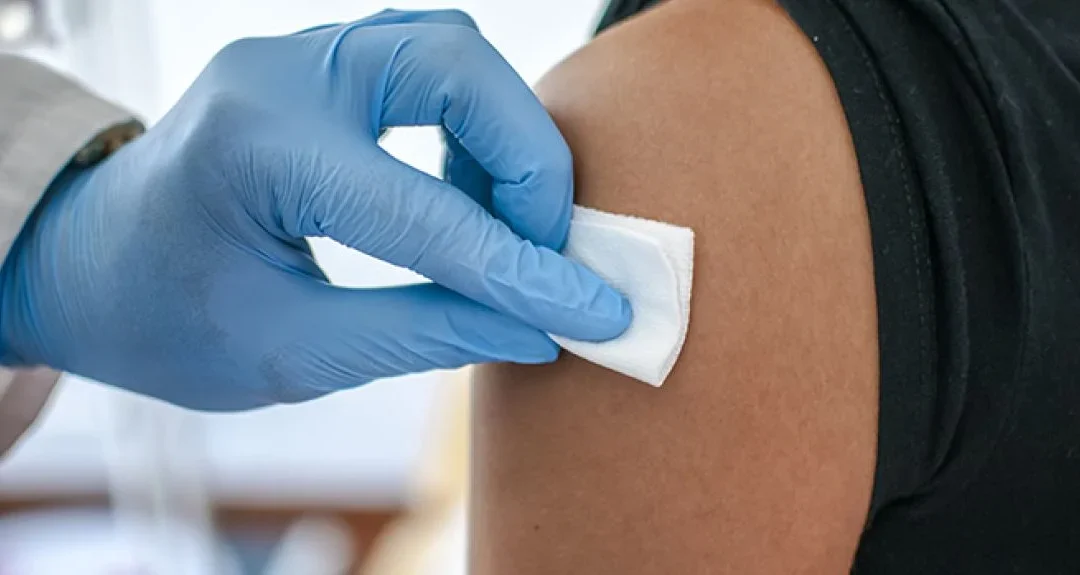 Oxford Study Finds COVID Vaccine Lowers Preeclampsia Risk