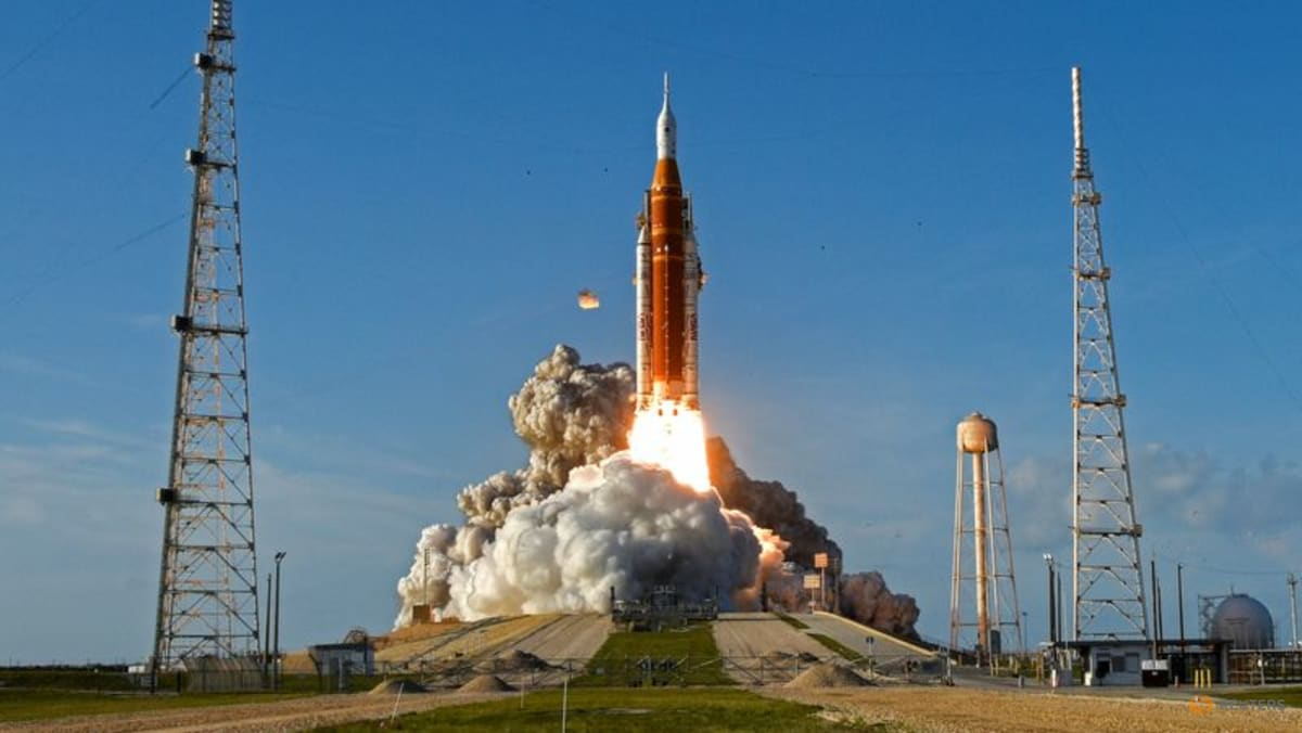 NASA Astronauts Photograph Earth Ahead of Moon Mission